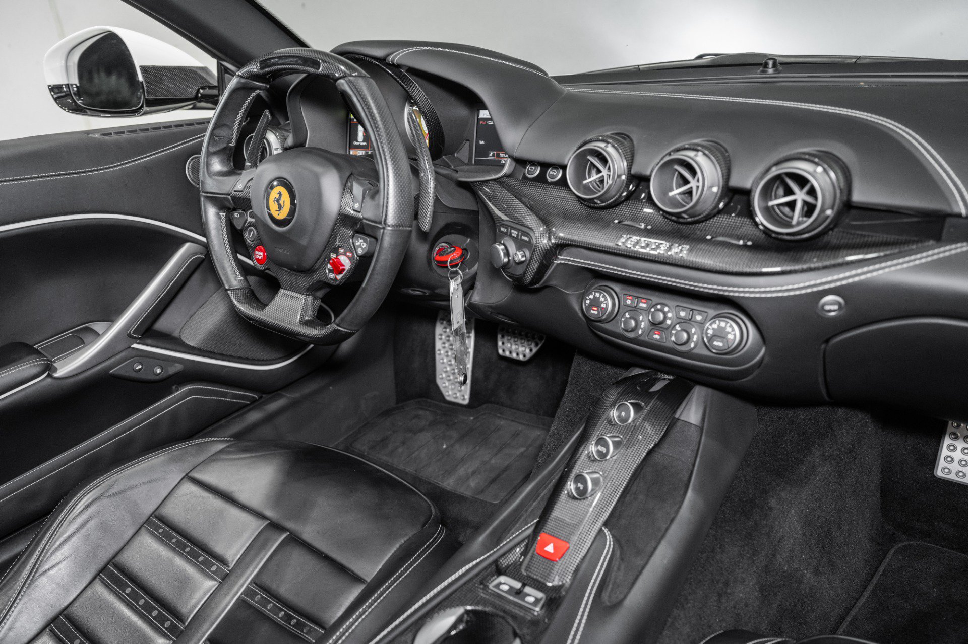 Used 2017 Ferrari F12 Berlinetta RWD image 25