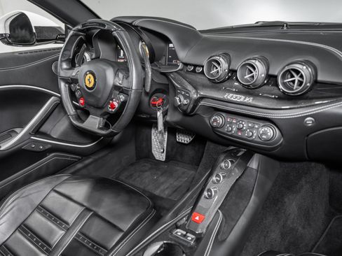 Used 2017 Ferrari F12 Berlinetta RWD image 25