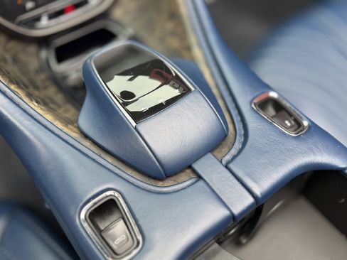 Used 2019 Aston Martin DB11 Volante image 51
