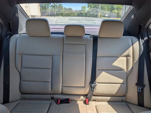 Used 2012 Mercedes-Benz E 350 Sedan image 26