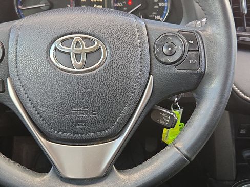 Used 2016 Toyota RAV4 XLE FWD image 22