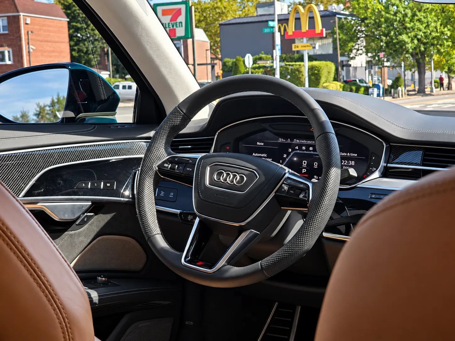 Used 2023 Audi S8 w/ S8 Comfort Plus Package AWD/4WD image 19
