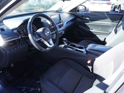 Certified 2024 Nissan Altima 2.5 SV image 16