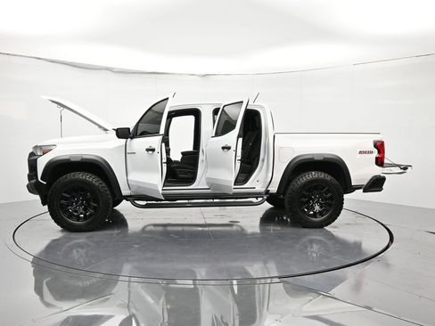 Certified 2024 Chevrolet Colorado Trail Boss w/ Advanced Trailering Package image 47