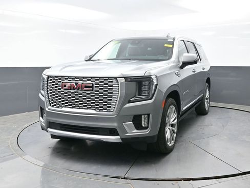 Used 2023 GMC Yukon Denali AWD/4WD image 8