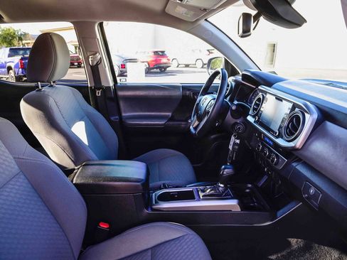 Certified 2021 Toyota Tacoma SR5 image 20