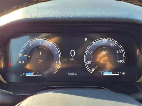 Used 2024 Jeep Grand Cherokee L Altitude image 25