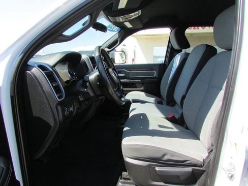 Used 2022 RAM 3500 Big Horn image 17