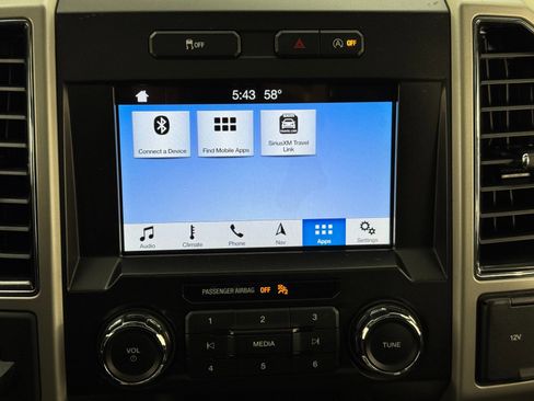 Used 2019 Ford F150 Lariat image 24