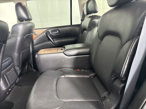 Used 2024 Nissan Armada SL w/ Captain's Chairs Package image 22