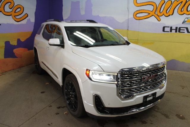 Used 2021 GMC Acadia Denali w/ GMC Pro Grade Package AWD/4WD image 2