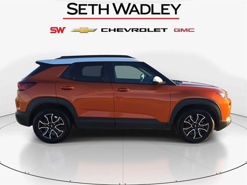 Used 2023 Chevrolet TrailBlazer ACTIV w/ Sun and Liftgate Package image 5