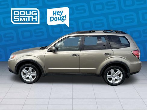 Used 2009 Subaru Forester 2.5X Limited AWD/4WD image 2