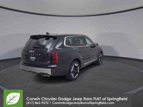 Used 2025 Kia Telluride S AWD/4WD image 14