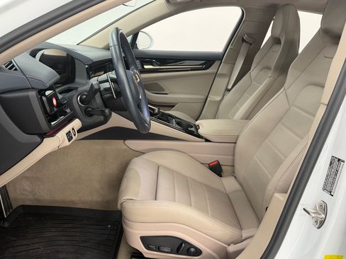 Certified 2024 Porsche Panamera image 28