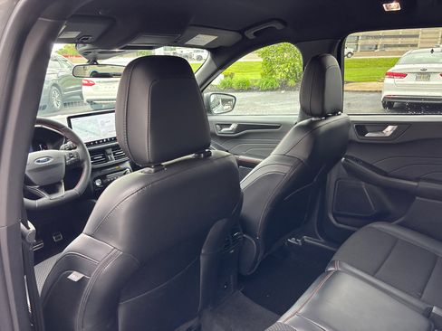 Used 2024 Ford Escape ST-Line w/ Tech Pack #1 AWD/4WD image 26