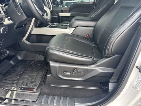 Used 2019 Ford F350 Lariat w/ Lariat Ultimate Package AWD/4WD image 9