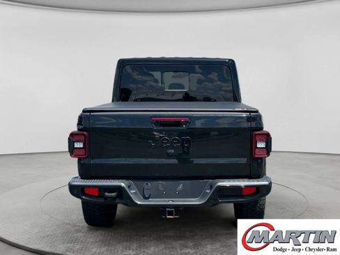 Used 2021 Jeep Gladiator Overland AWD/4WD image 6