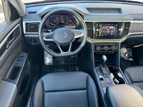 Used 2023 Volkswagen Atlas SE FWD image 24