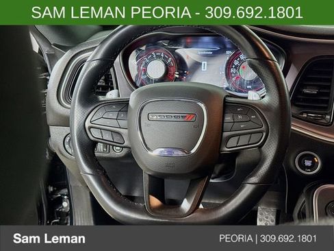 Used 2022 Dodge Challenger R/T w/ Performance Handling Group image 11