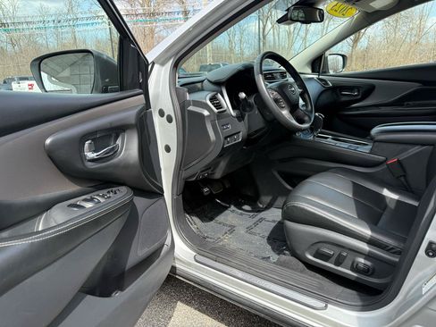 Used 2023 Nissan Murano SV AWD/4WD image 15