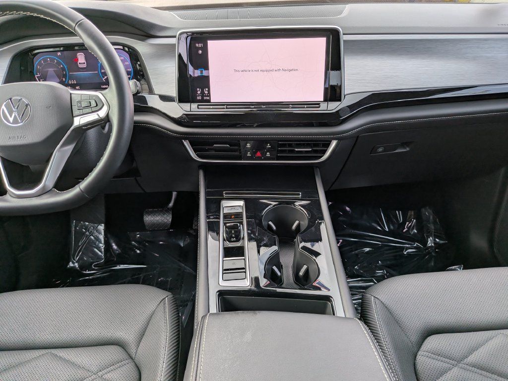 Certified 2026 Volkswagen Atlas Cross Sport SE FWD image 14
