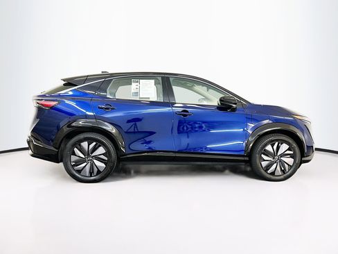 Used 2024 Nissan Ariya AWD image 10