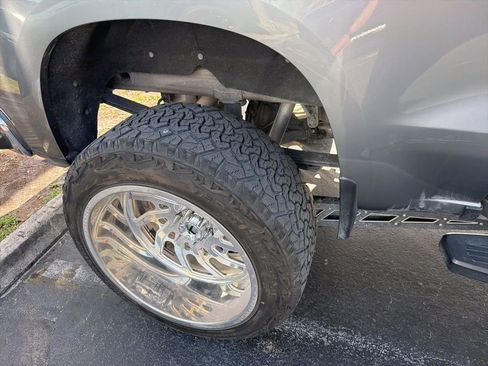 Used 2020 Chevrolet Silverado 1500 LTZ w/ LTZ Plus Package image 13