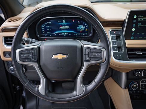 Used 2022 Chevrolet Tahoe Premier AWD/4WD image 16