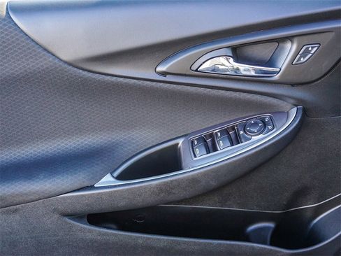 Used 2022 Chevrolet Malibu LT image 18