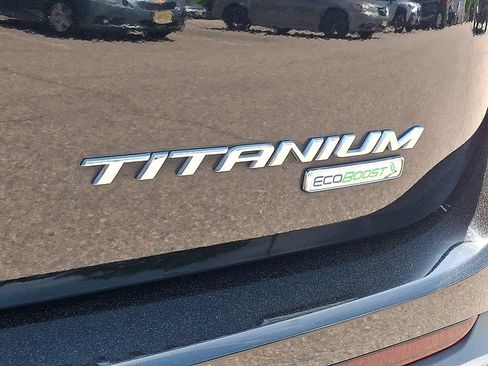 Used 2018 Ford Edge Titanium FWD image 32