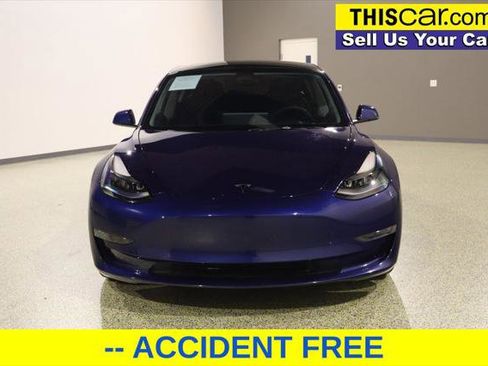 Used 2023 Tesla Model 3 Performance image 2