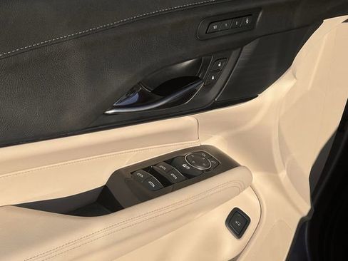 Certified 2025 Cadillac CT4 Premium Luxury image 20