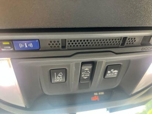 Used 2025 Subaru Forester Wilderness w/ Wilderness Package AWD/4WD image 23