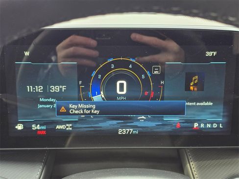 Used 2025 Chevrolet Equinox LT w/ Convenience Package II image 24