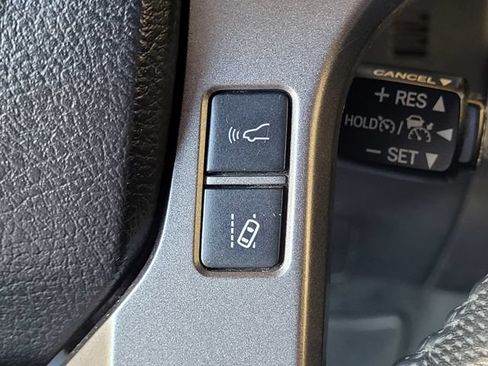 Certified 2022 Toyota Tacoma TRD Off-Road w/ Technology Package AWD/4WD image 32