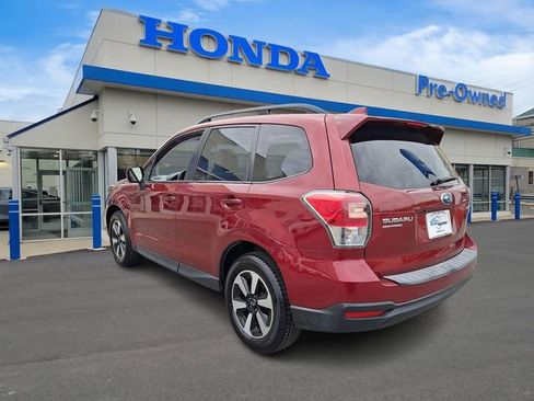 Used 2017 Subaru Forester 2.5i Premium AWD/4WD image 6