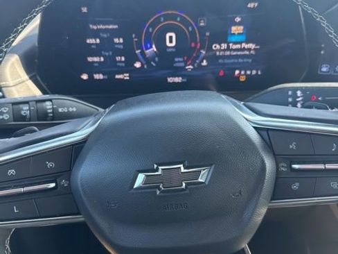 Used 2024 Chevrolet Traverse Z71 image 10