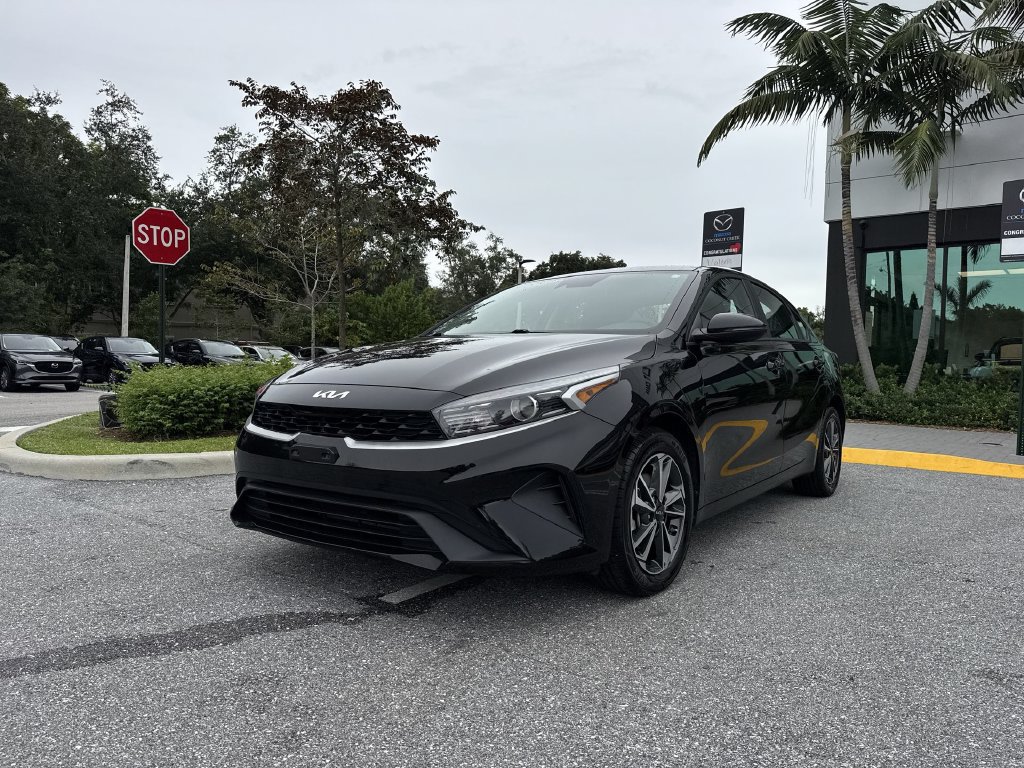 Used 2023 Kia Forte LXS w/ LXS Technology Package FWD image 31