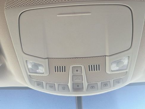 Used 2018 Ford Edge Titanium w/ Equipment Group 301A image 32