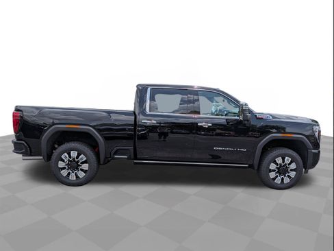 New 2026 GMC Sierra 2500 Denali w/ Denali Reserve Package AWD/4WD image 3