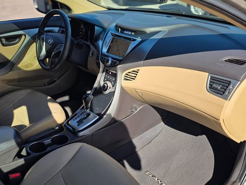 Used 2012 Hyundai Elantra Limited w/ Technology Pkg 5 image 14