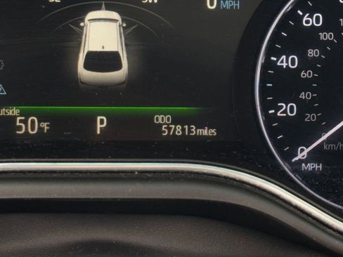 Certified 2019 Toyota Avalon Limited w/ Advanced Safety Package image 16