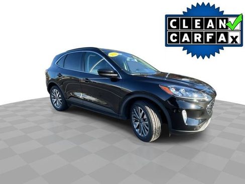 Used 2022 Ford Escape Titanium w/ Class II Trailer Tow Package image 2