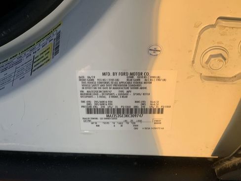 Used 2019 Ford EcoSport SE w/ SE Convenience Package image 32