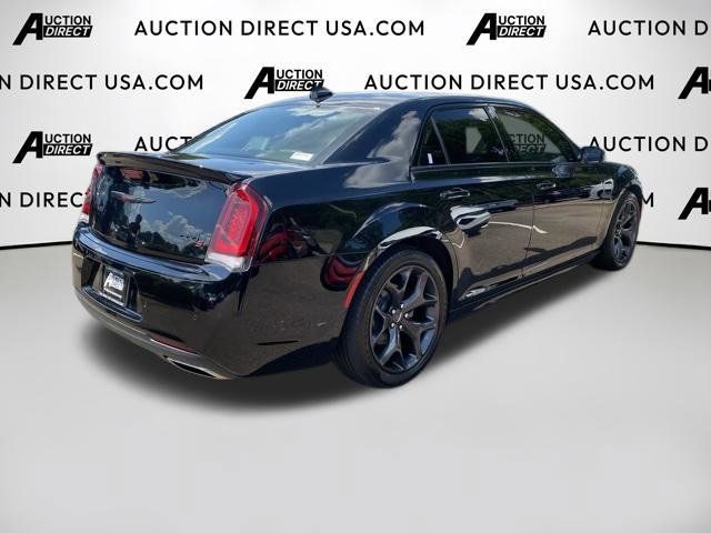 Used 2023 Chrysler 300 S w/ Comfort Group RWD image 23