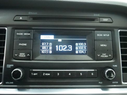 Used 2017 Hyundai Sonata SE FWD image 29