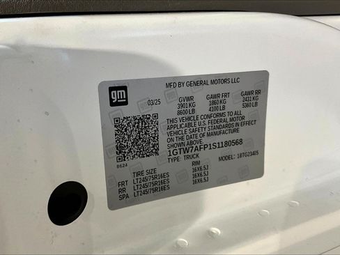 Used 2025 GMC Savana 2500 w/ Driver Convenience Package RWD image 20