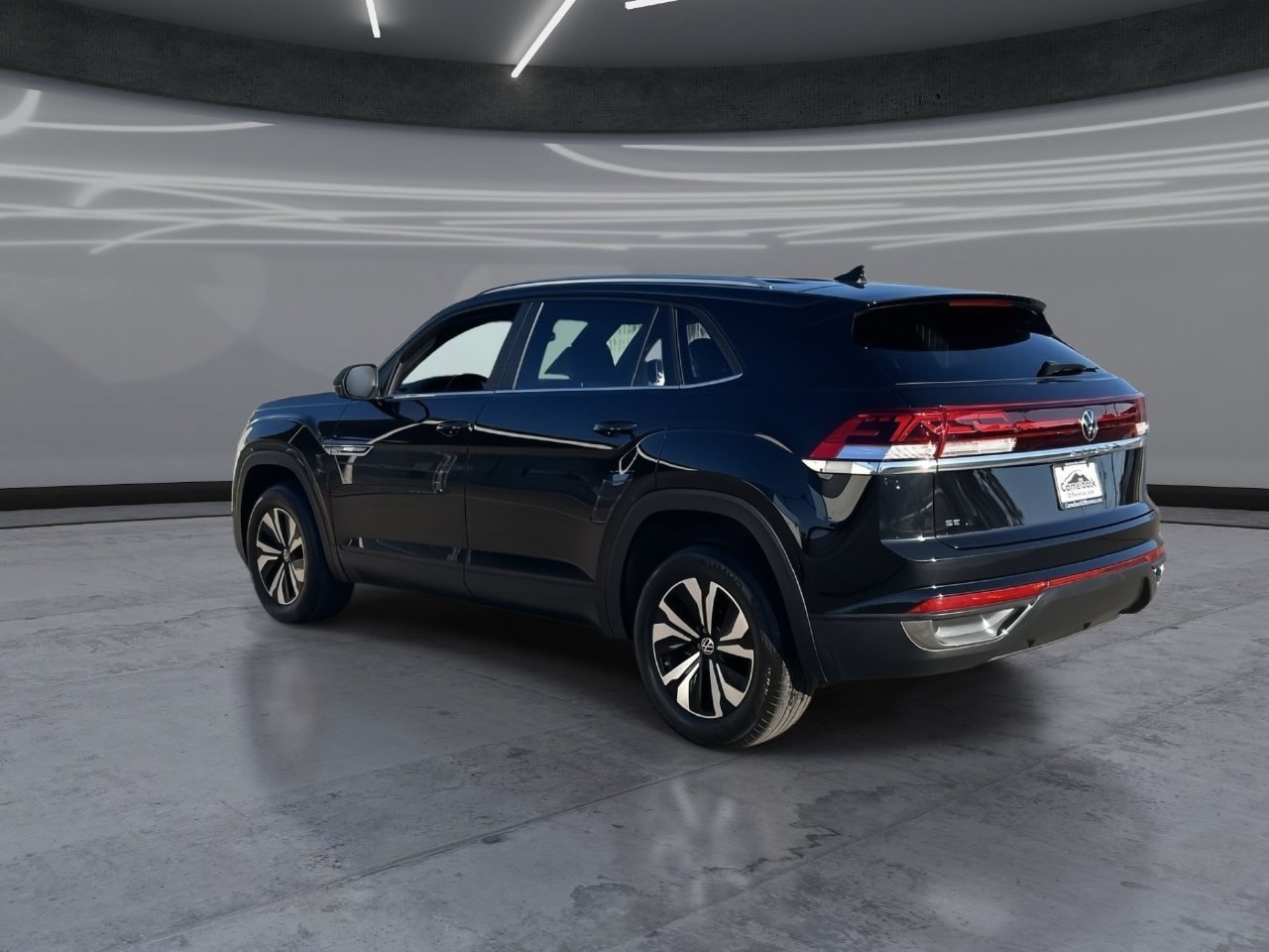 Used 2024 Volkswagen Atlas Cross Sport SE FWD image 4