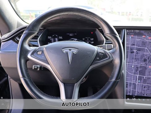 Used 2018 Tesla Model S 75D image 3
